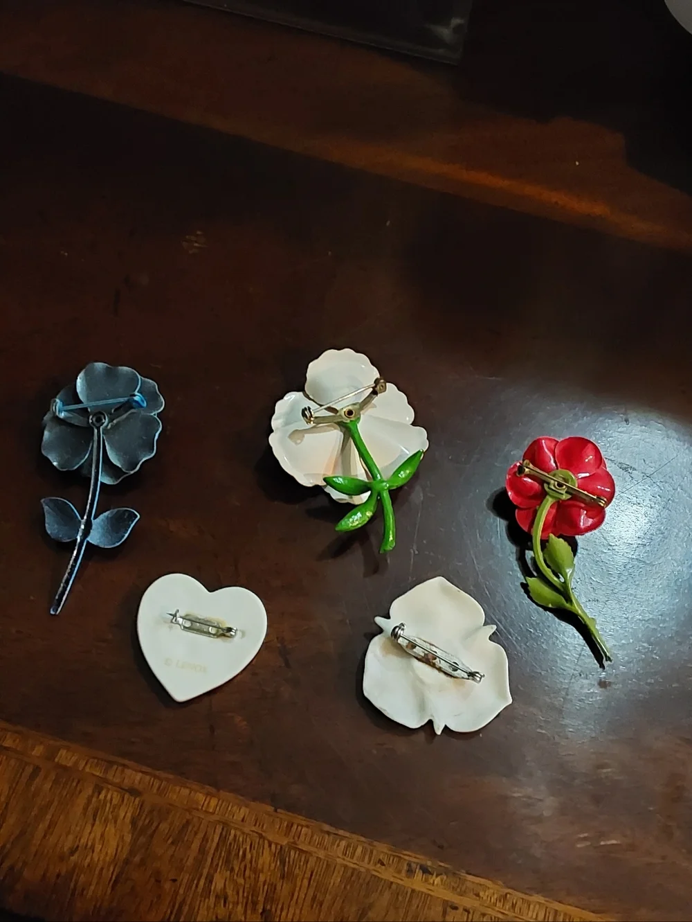 Lenox Blue, Coral, Red and White Floral Brooch Lot - Picture 4 of 5